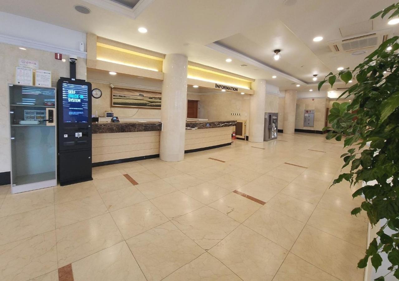 Jeju Parkside Tourist Hotel Eksteriør bilde