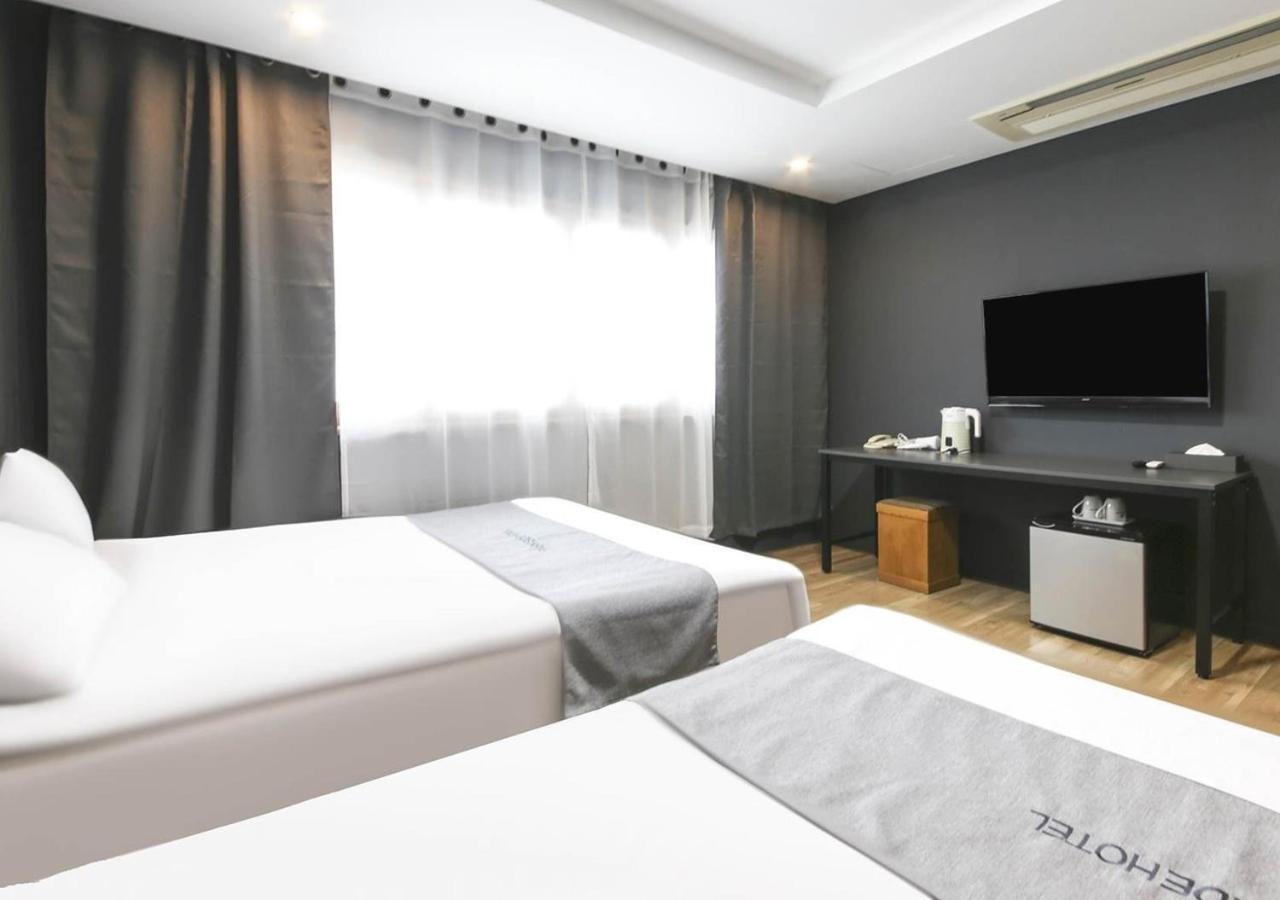 Jeju Parkside Tourist Hotel Eksteriør bilde